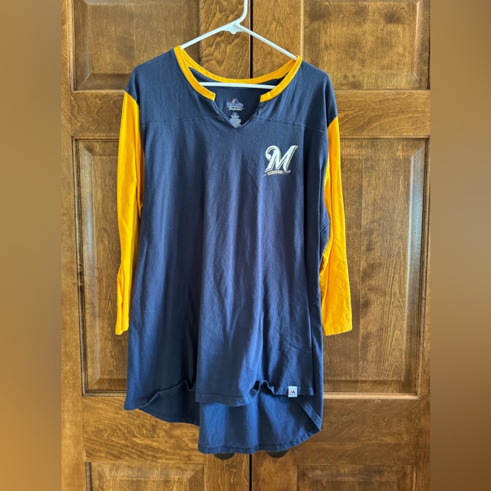 Majestic Fan Fashion "Milwaukee Brewers" Baseball Tee - Men's Size 2X